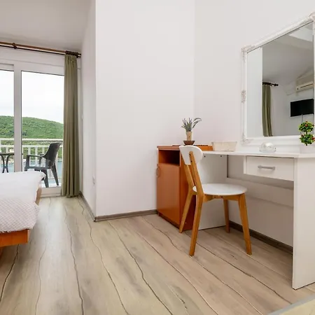 Njavro Pensjonat Neum